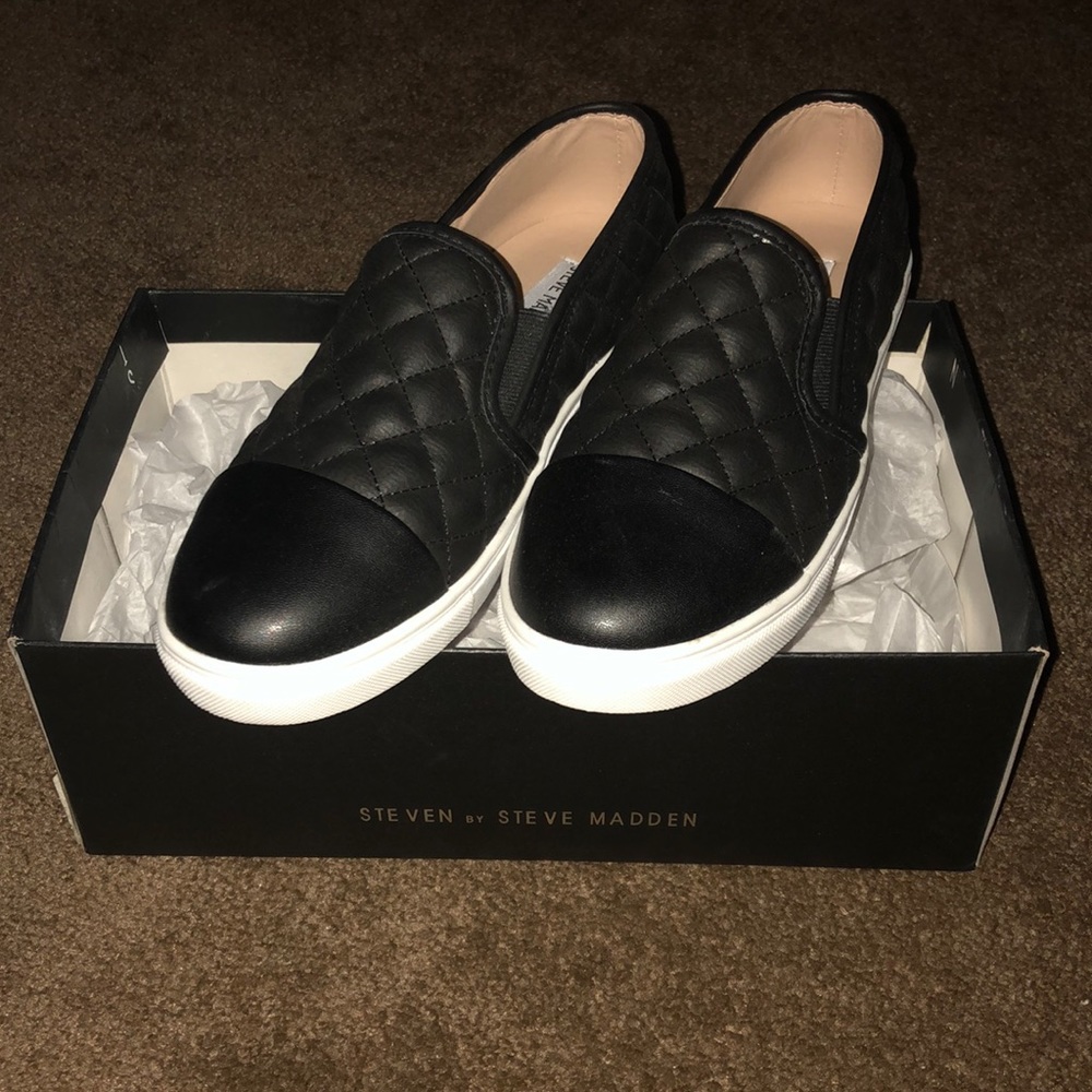 Steve Madden Slip Ons